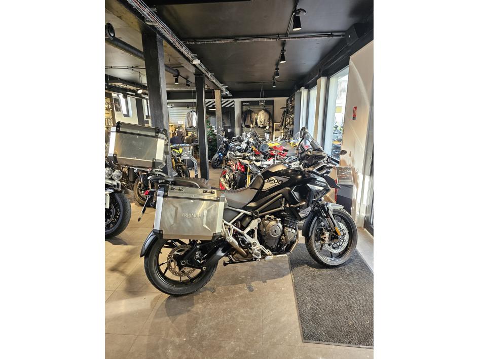 TRIUMPH TIGER 1200 GT PRO