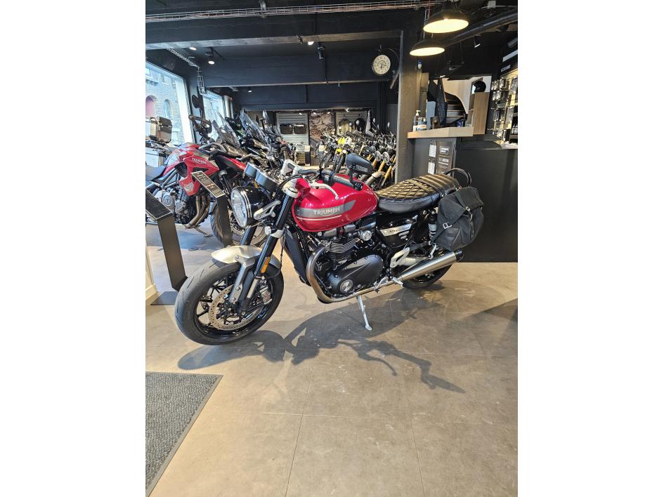 TRIUMPH SPEED TWIN 1200