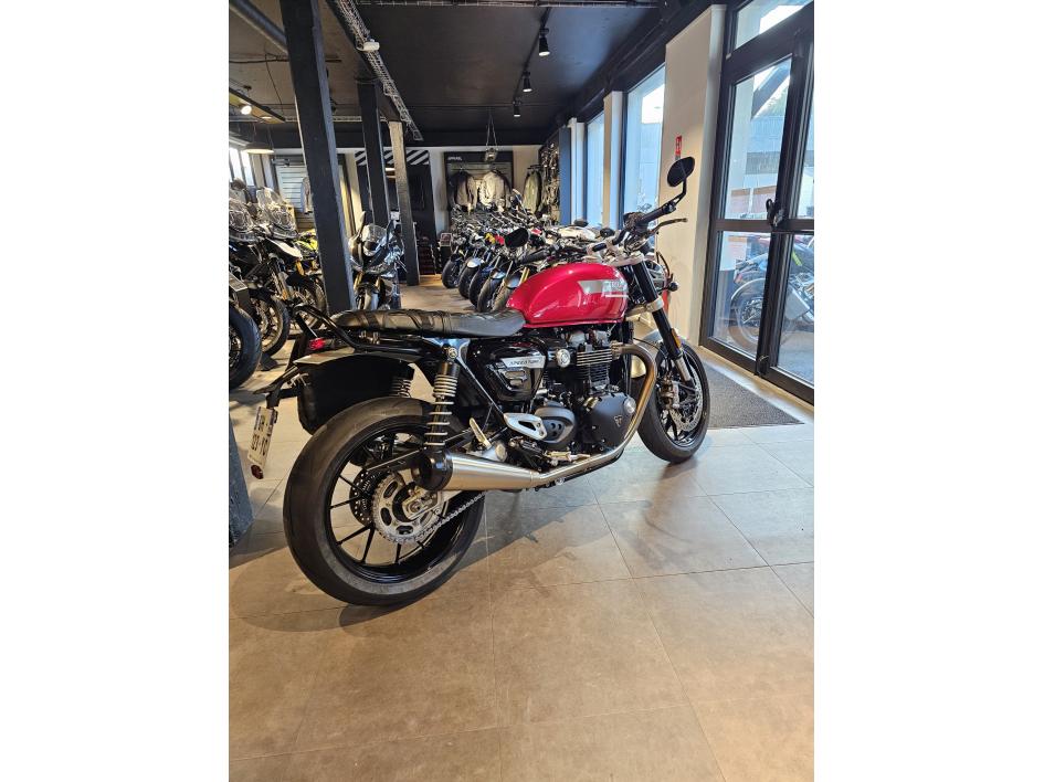 TRIUMPH SPEED TWIN 1200