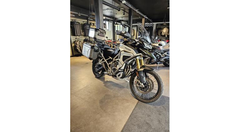 TRIUMPH TIGER 1200 RALLY EXPLORER